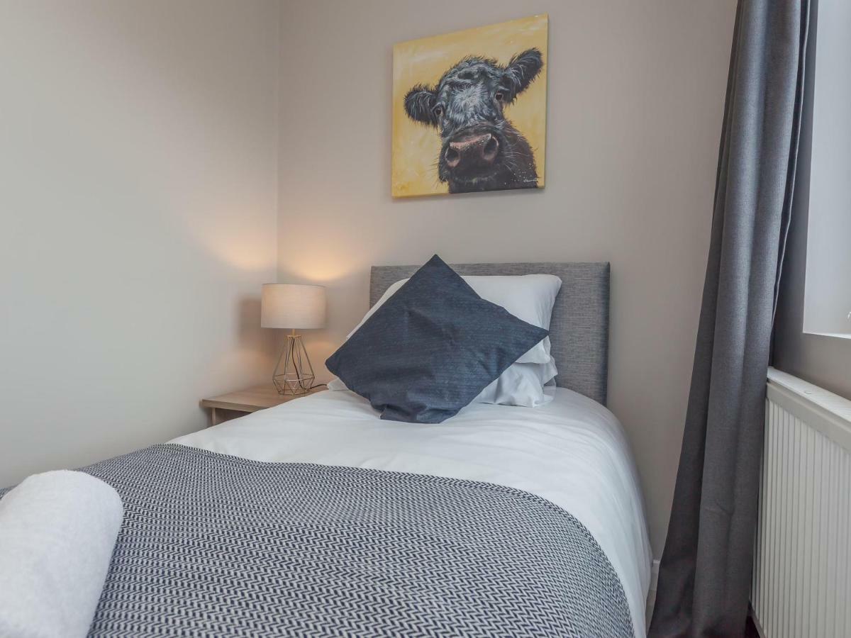 North Apartment *