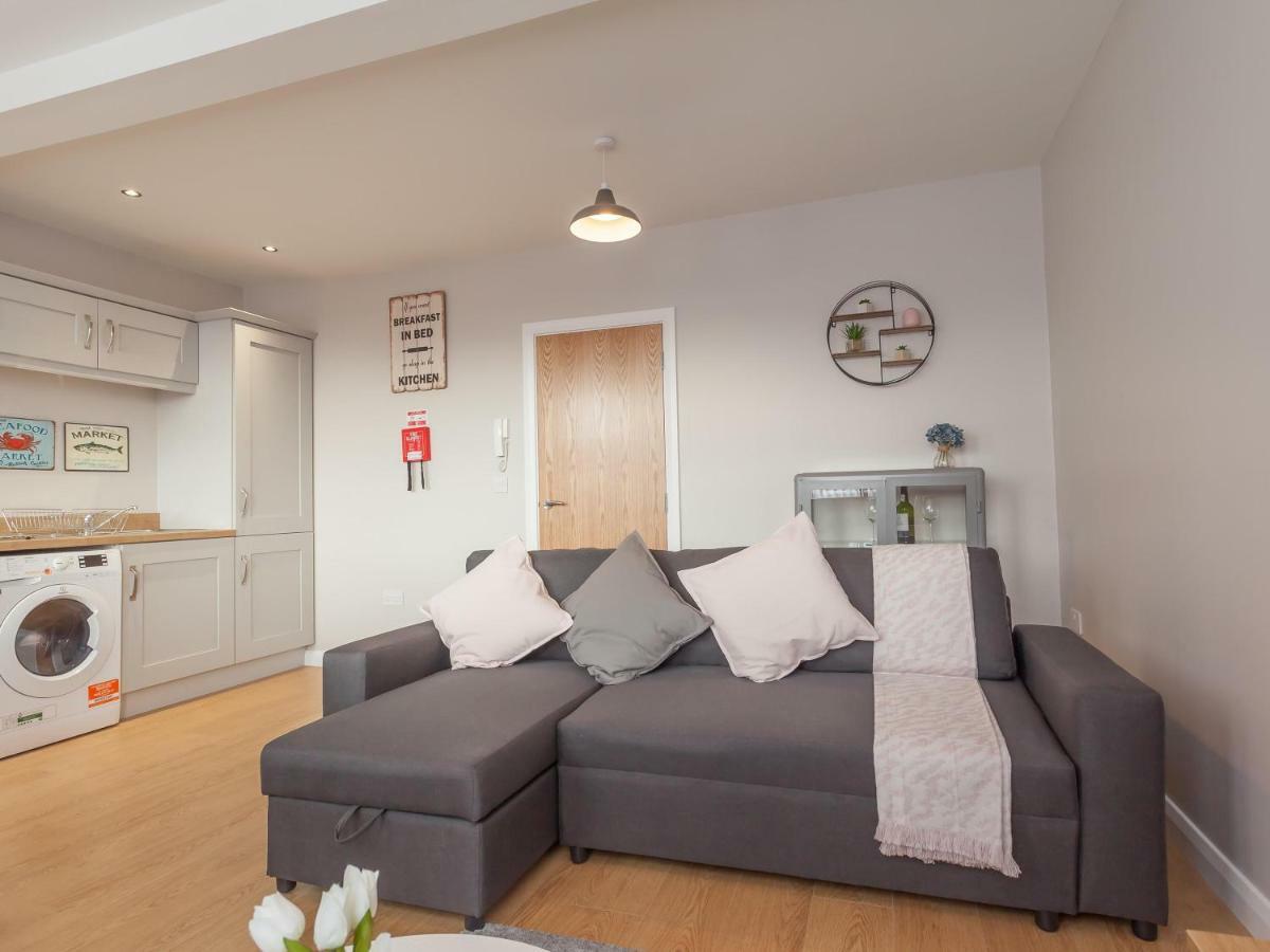 North Apartment *